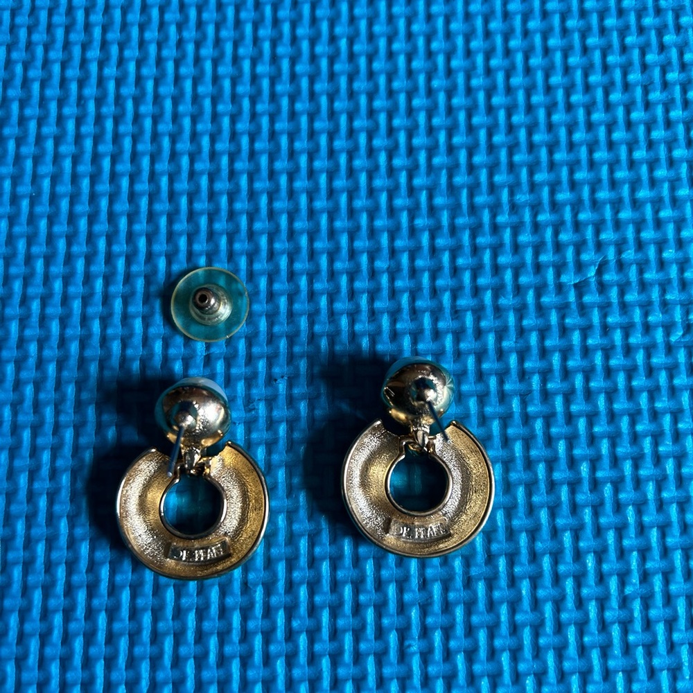 Earrings - Picture 4 of 13
